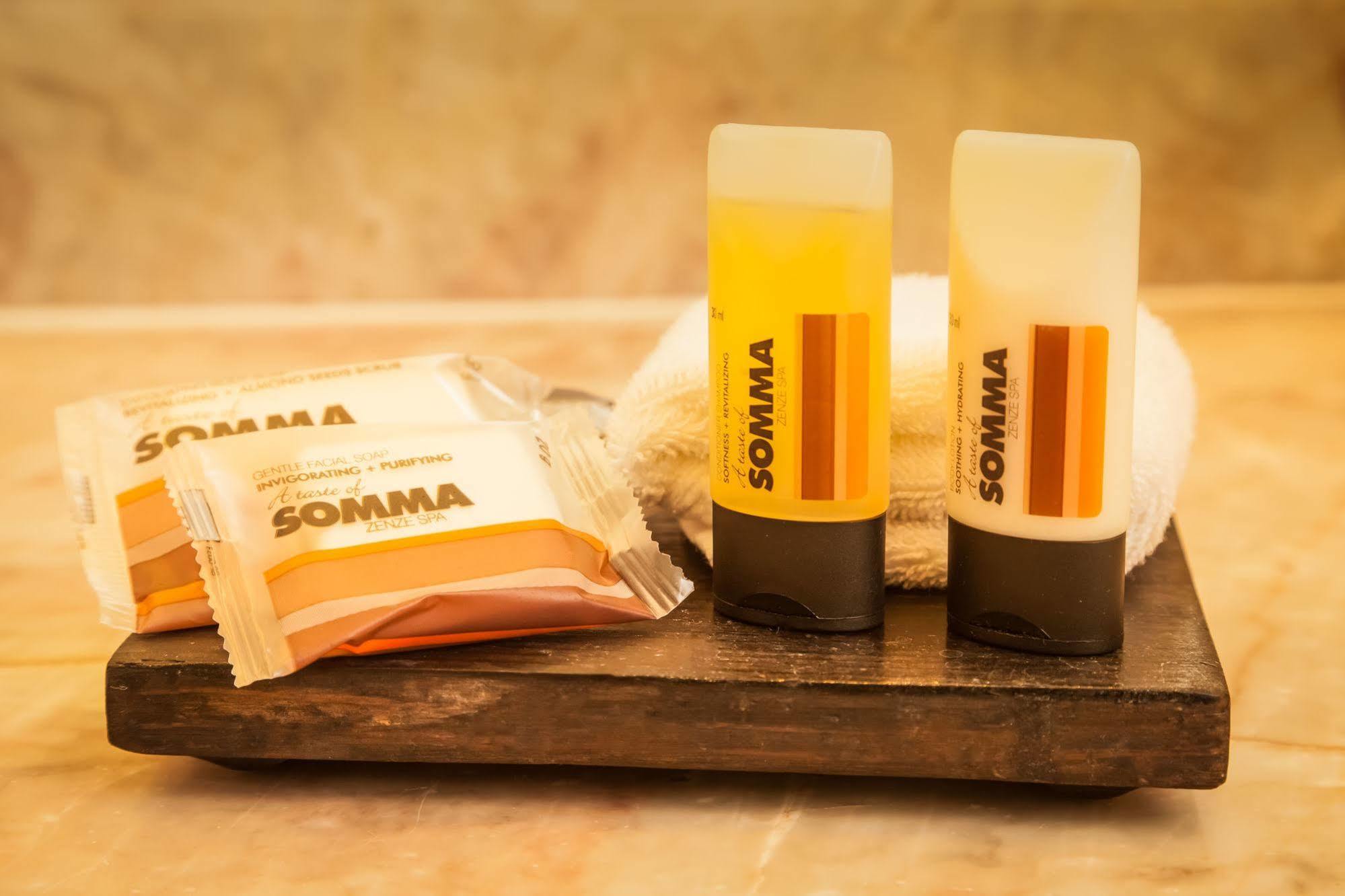 Отель Gamma Леон Экстерьер фото